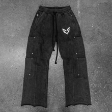 Load image into Gallery viewer, BLACK &quot;COLD HEART&quot; SWEATPANTS
